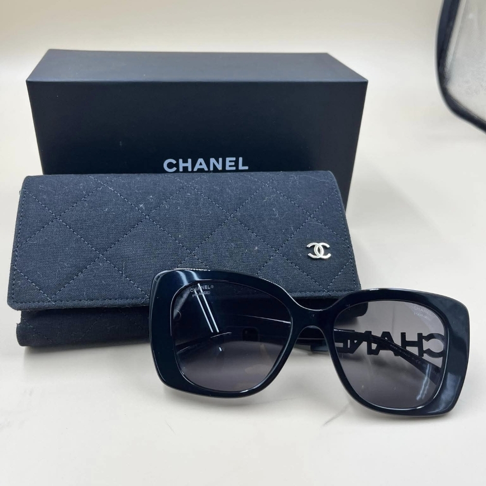 CHANEL Elegant Black Sunglasses - Picture 2 of 8